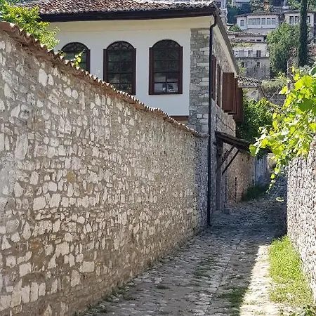 L&i Kwatera prywatna Berat