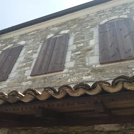 L&i Alloggio in famiglia Berat